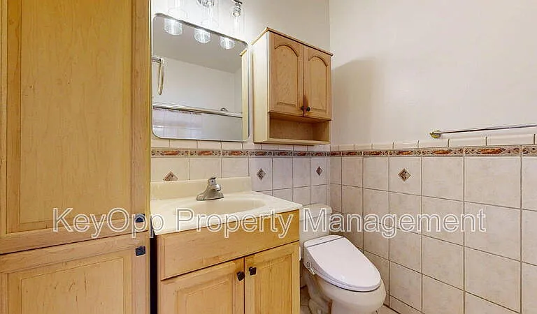 806 34th Ave — Photo 14