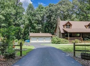1118 Tucker Ter, Evington, VA
