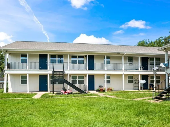 200 Hill St #12, Sealy, TX 77474