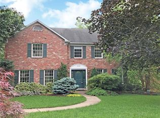 1216 Airedale Dr, Bethel Park, PA