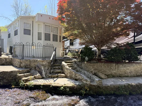 4229 E Pkwy #174-lot 174, Gatlinburg, TN 37738