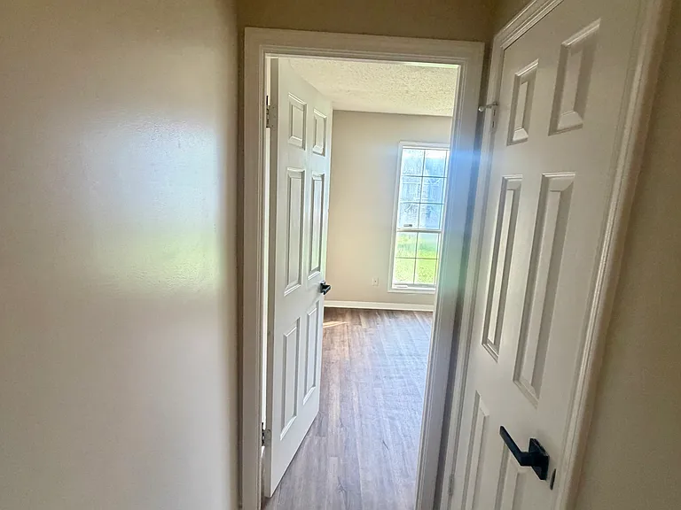 2800 E Hickory Blf — Photo 13