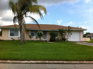 2022 SE Oxmoor Ter, Pt Saint Lucie, FL 34953
