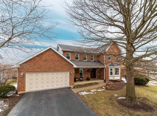 1111 Hidden Spring Dr, Naperville, IL 60540