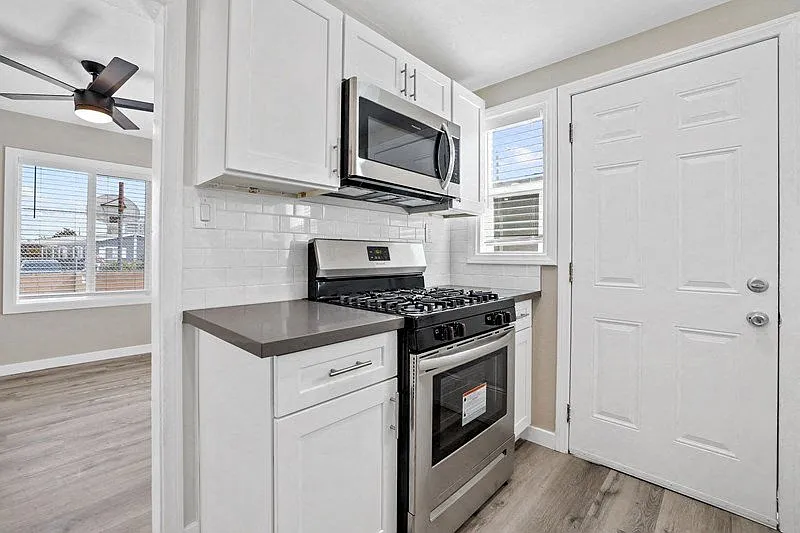 Huntington Manor Homes — Photo 2