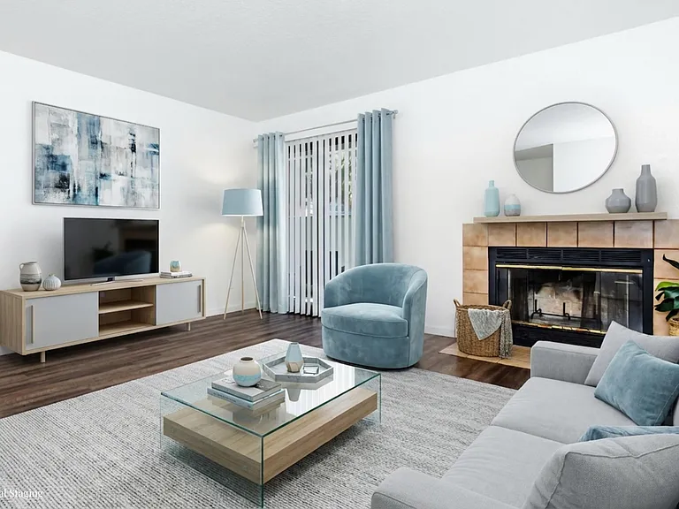 Victoria Square Apartments — Photo 25