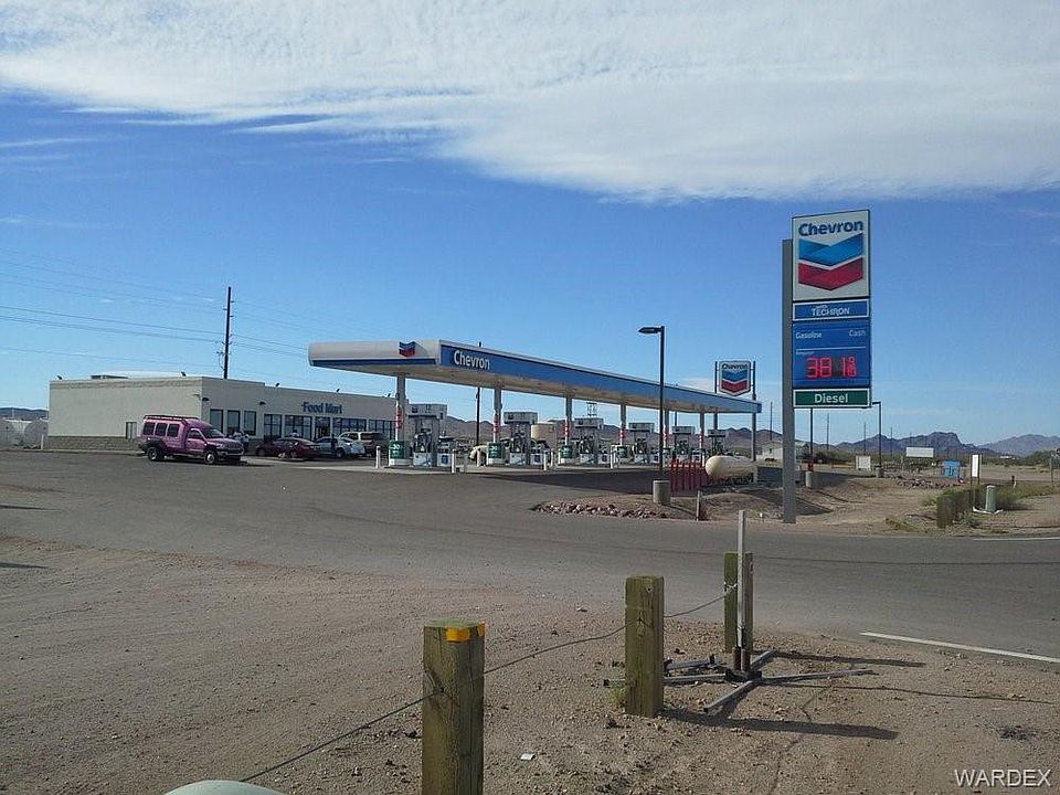 2nd image of 8801 W Wildhorse Dr