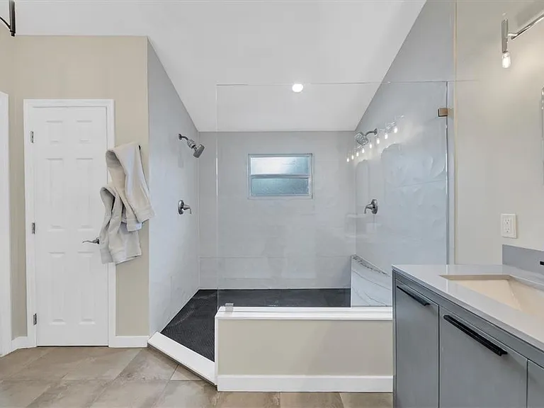 4110 Iola Dr — Photo 21
