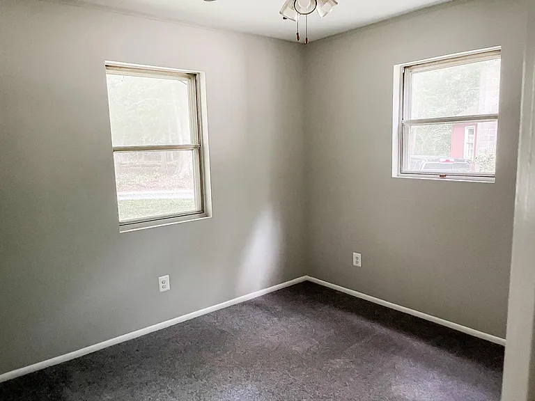 9395 Marcus Ln — Photo 11