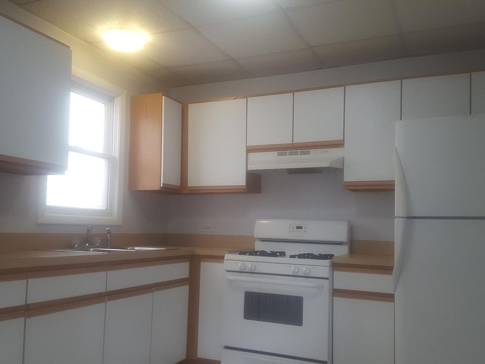2nd image of 1018 Circle Ave
