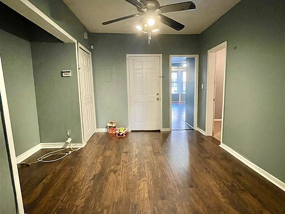 2nd image of 487 Mercer St APT 2