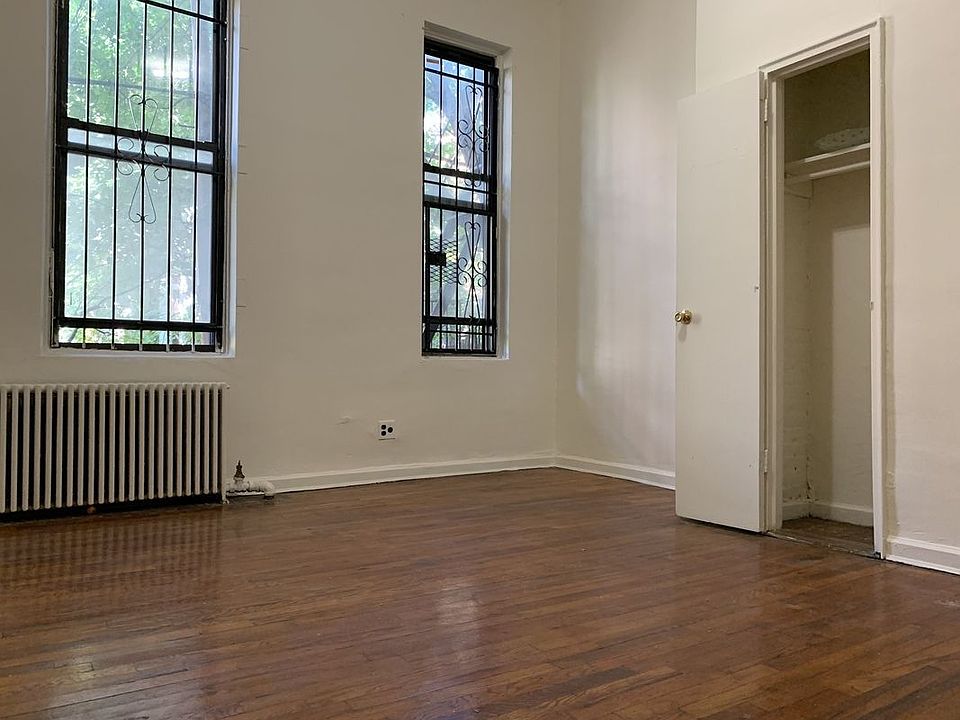 2nd image of 159 Halsey St APT 1C