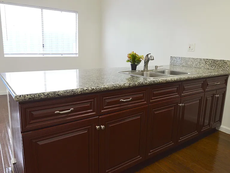 1047 Ronan Ave #3 — Photo 16