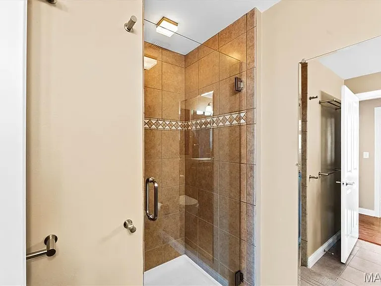 4909 Laclede Ave #801 — Photo 10