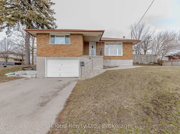 28 Hoffman St, Kitchener, ON N2M 3M7