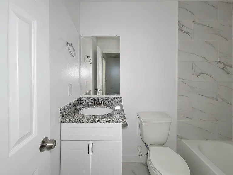 8122 Sterlingshire St #A — Photo 35