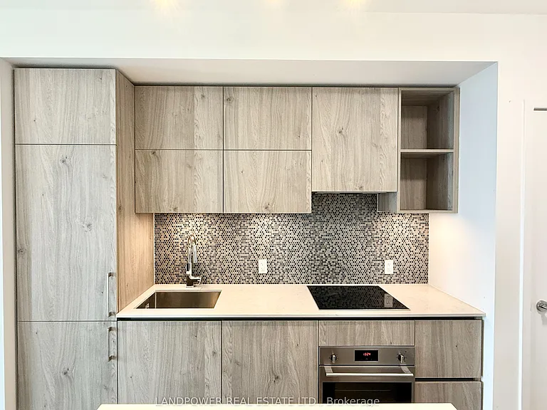 1 Yorkville Ave #4406 — Photo 2