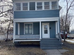 812 10th St N, Fargo, ND 58102