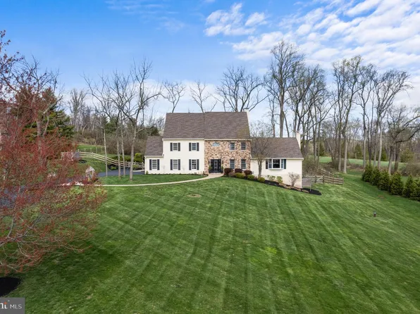 4758 Essex Dr, Doylestown, PA 18902