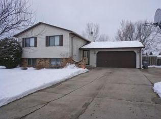 3008 15th Ave S, Moorhead, MN 56560