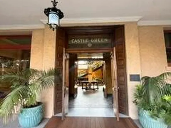 99 S Raymond Ave #206, Pasadena, CA 91105