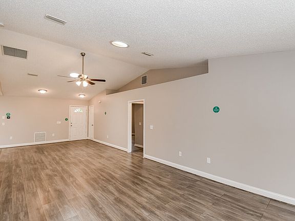 4th image of 3347 Double Ln