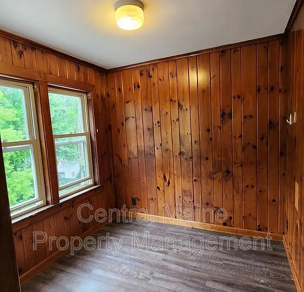 156 Cottage St #2 — Photo 6