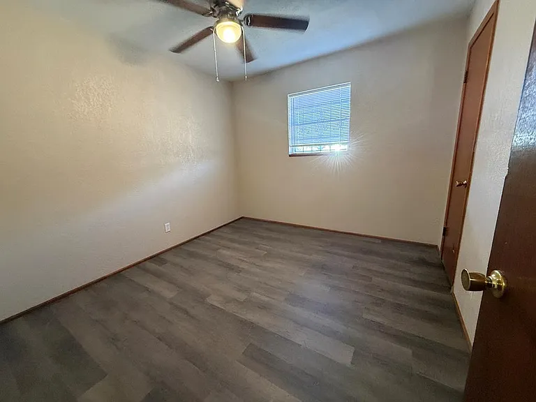 1314 Mesquite St — Photo 15