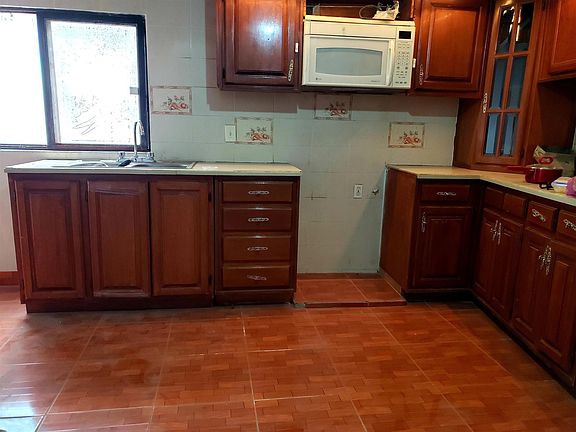 4th image of 175 Avenida Santiago #A