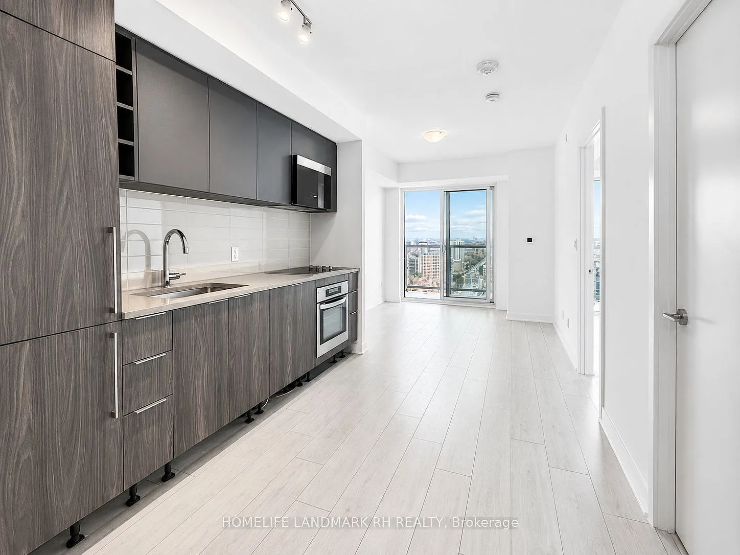 2 bed, $2,200 — Photo 2