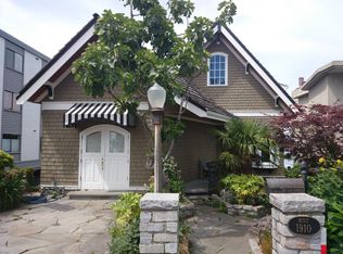 3047 Alki Ave SW, Seattle, WA 98116