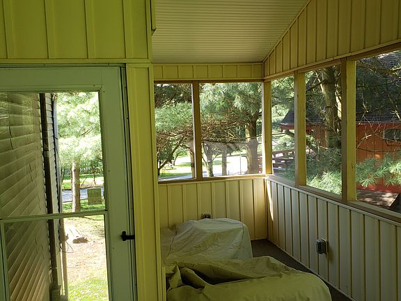 Screened in porch side entry