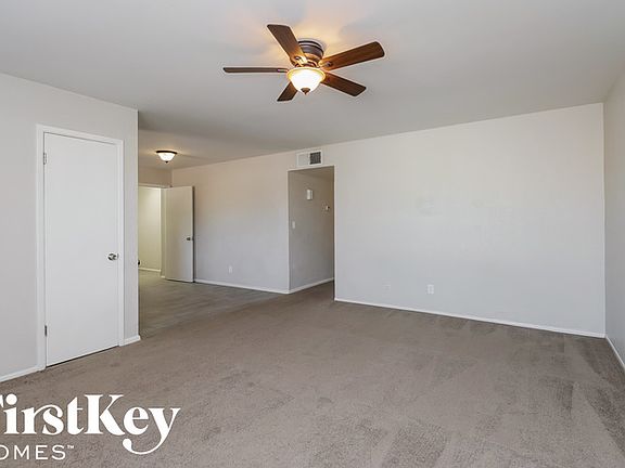 4th image of 2505 E Don Carlos Ave