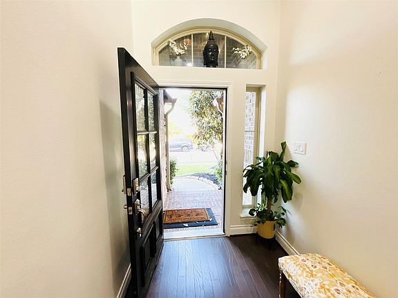 4th image of 2507 Elmwood Trl