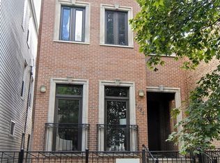 1652 N Artesian Ave, Chicago, IL 60647