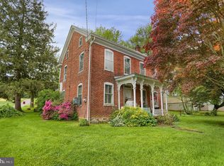 40 McCahren Rd, Port Royal, PA 17082