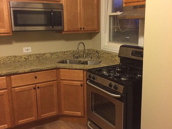 3rd image of 7109 W Schreiber Ave