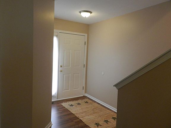 2nd image of 23902 McMullin Cir
