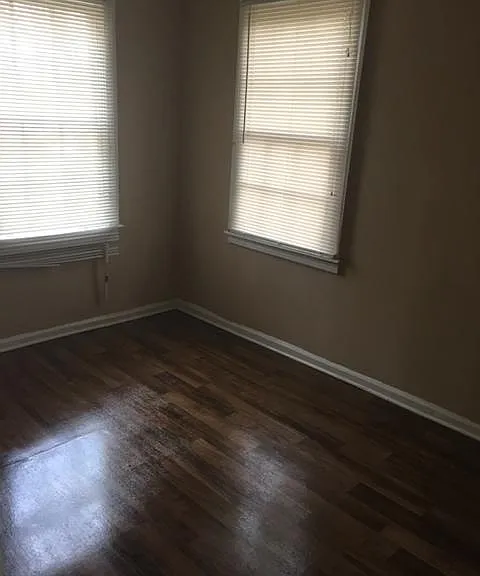 994 Poplar St — Photo 3
