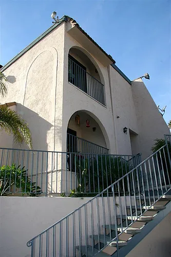 2164 Oceanside Blvd Photo 1 2164 Oceanside Blvd Photo 1