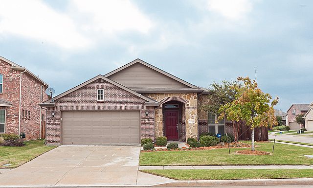 1st image of 1209 Songbird Dr