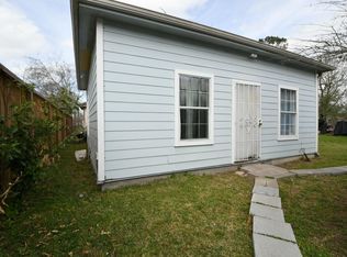 5817 Gaston St #B, Houston, TX 77016