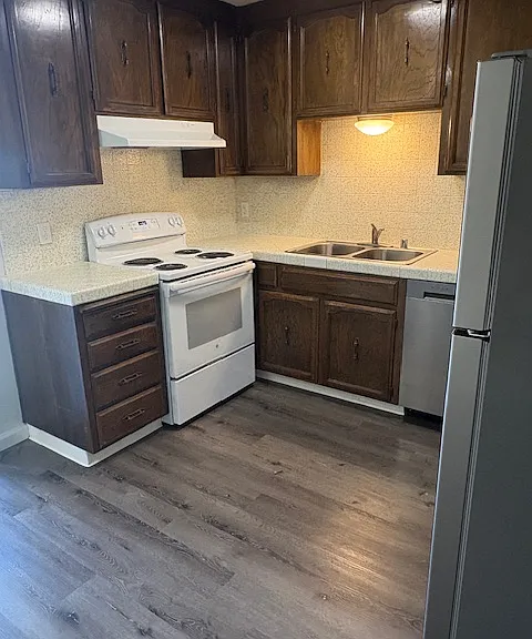 Casa Linda Apartments — Photo 16
