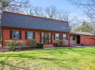 100 Ridgecrest Dr, Westfield, MA 01085