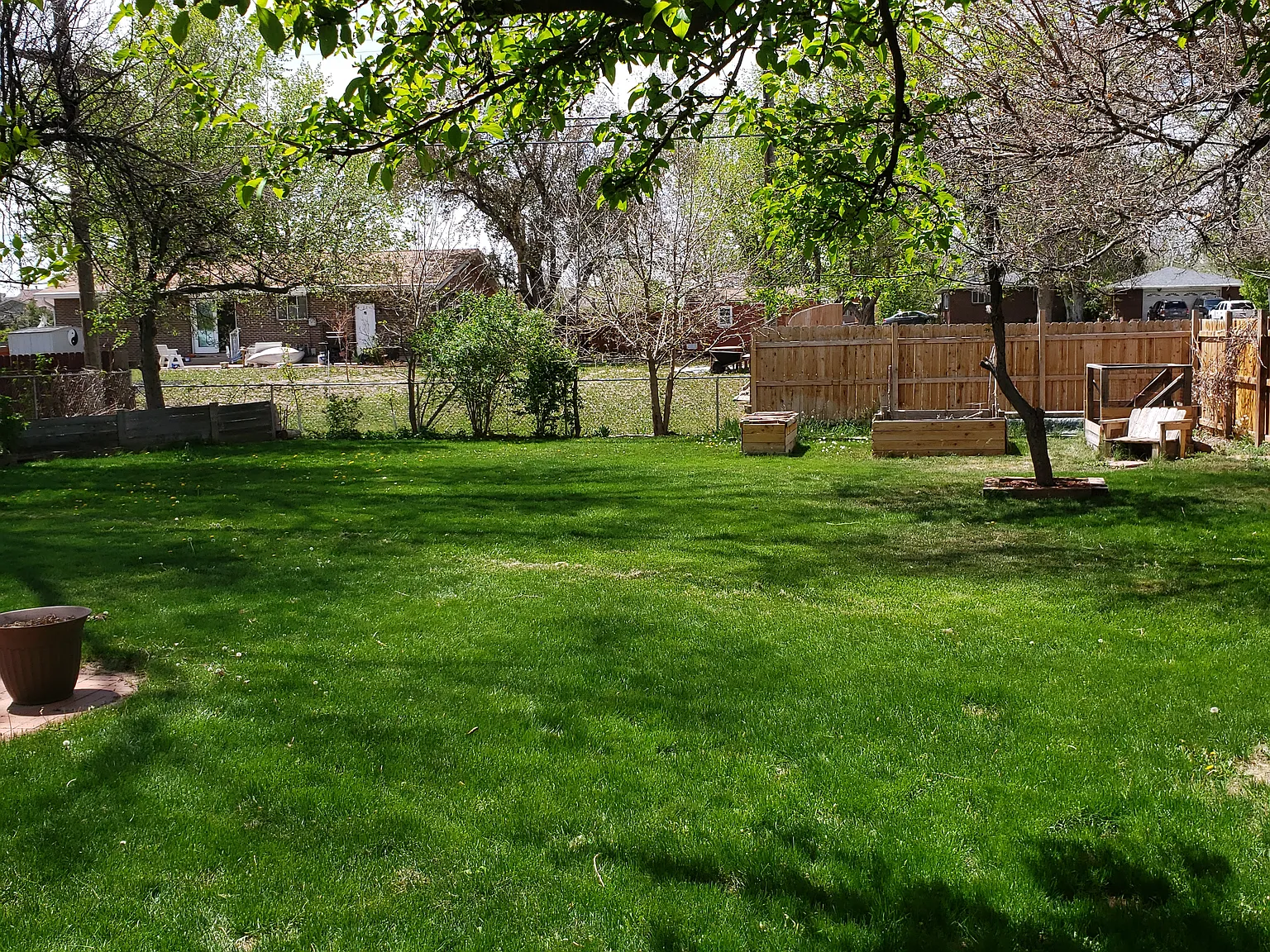 4 bed, 2300 sqft, $2,395 — Photo 4