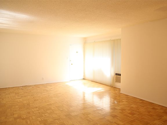 4th image of 1207 N Flores St APT 5