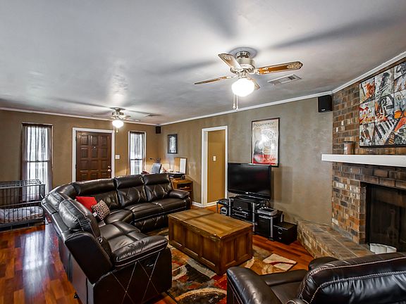 2nd image of 8707 Shadow Springs Blvd