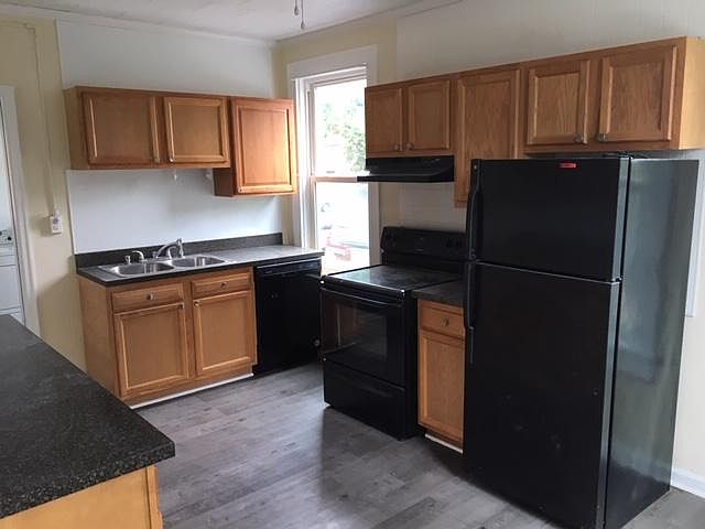 2nd image of 108 E Main St APT 3