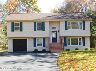 3123 Essex Rd, Tobyhanna, PA