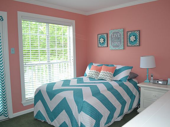 upstairs back bedroom